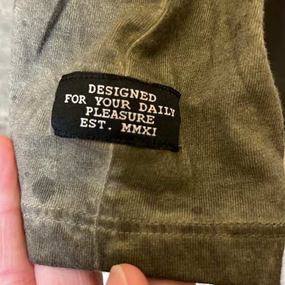 NWT Jeans by Buffalo LS Tee, size S - Picture 4 of 4